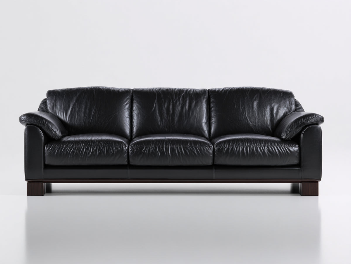 3 Sitzer Sofas - Schwarzer Bezug 220 x 95 x 90 cm - Dunkle Holzfüße - Klassisches Design für Wohnzimmer